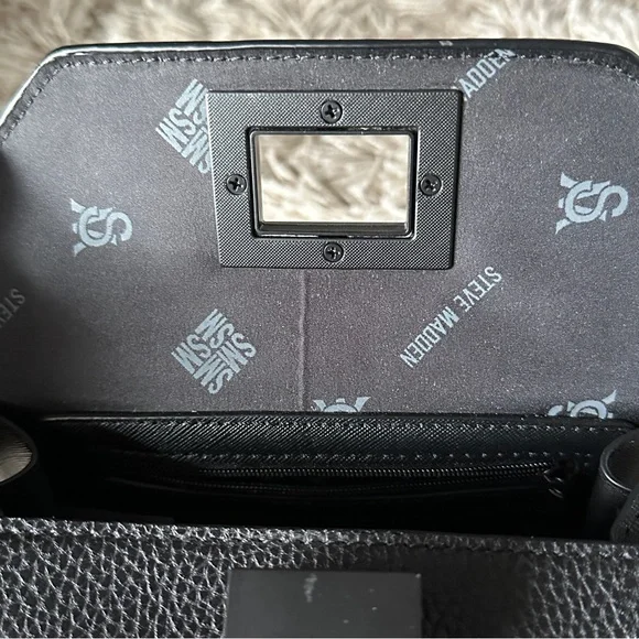 Steve Madden Black Pebble Leather Box Crossbody. NWOT - Picture 5 of 6